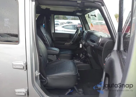 2016 Jeep Wrangler Unlimited Sport z USA, uszkodzony, nr VIN 1C4BJWDG1GL122715